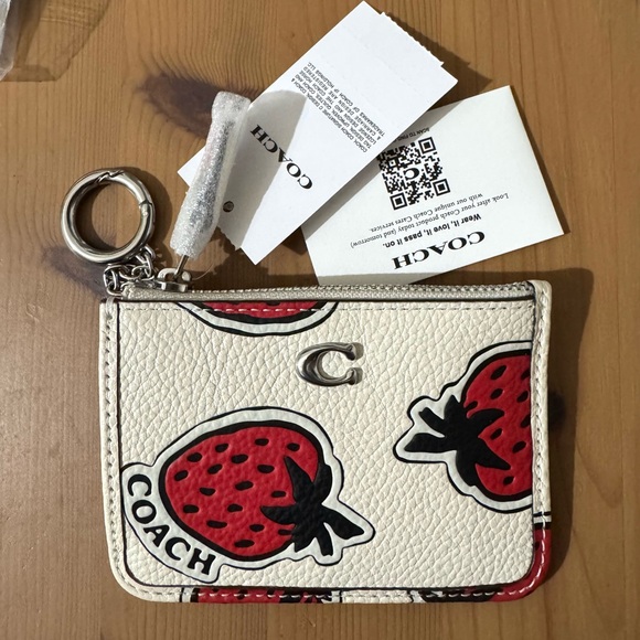 🍓 Coach Strawberry Mini Skinny ID Case - Picture 1 of 10